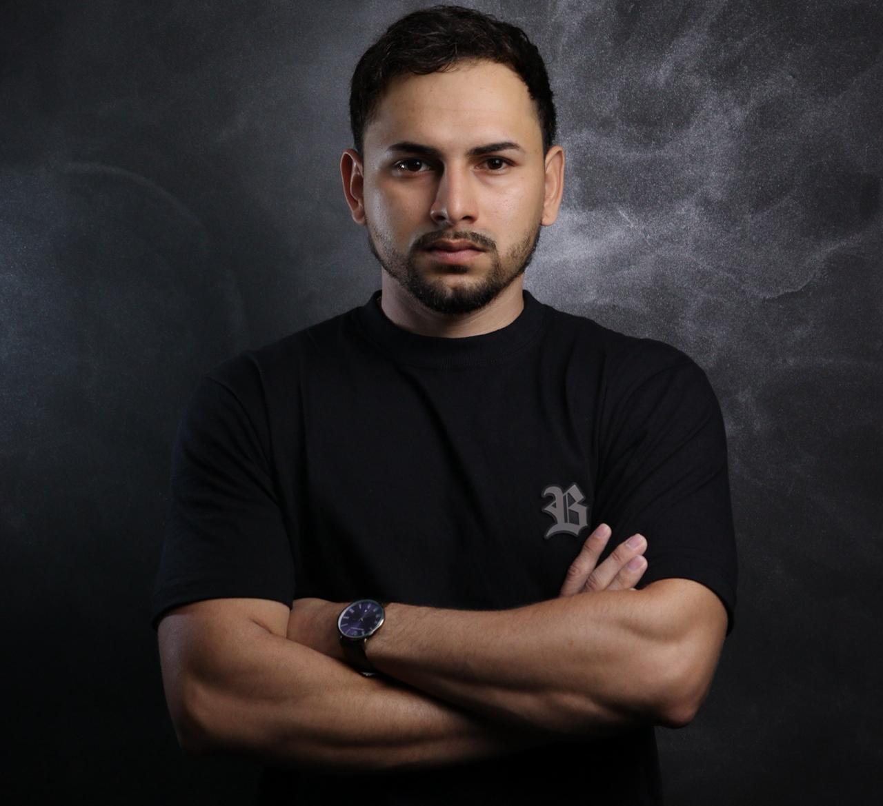 Lucas Cardoso — Estrategista Digital e Especialista em Vendas Online